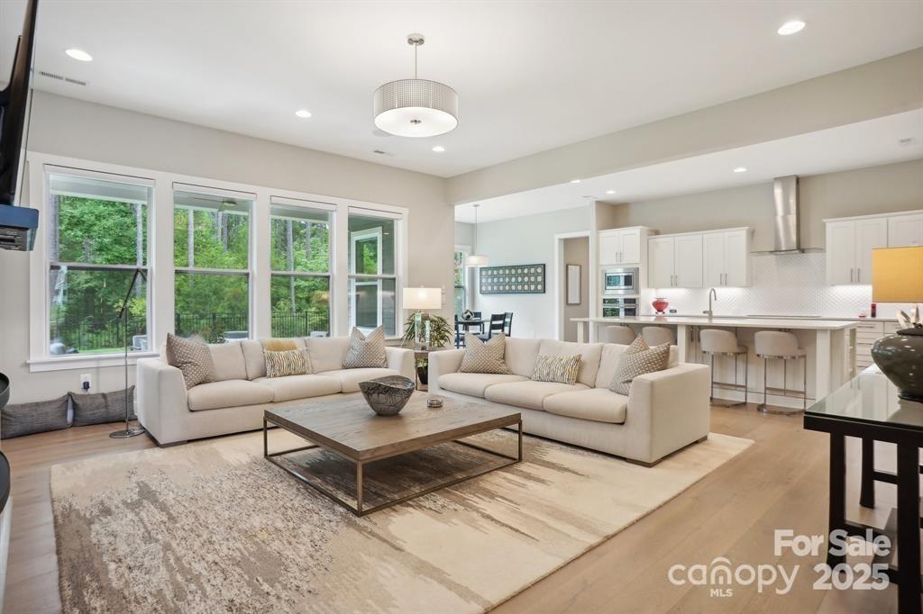 2293 Paddlers Cove Drive