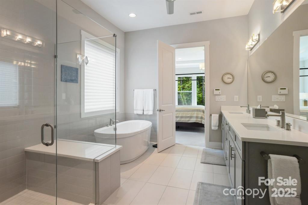 2293 Paddlers Cove Drive