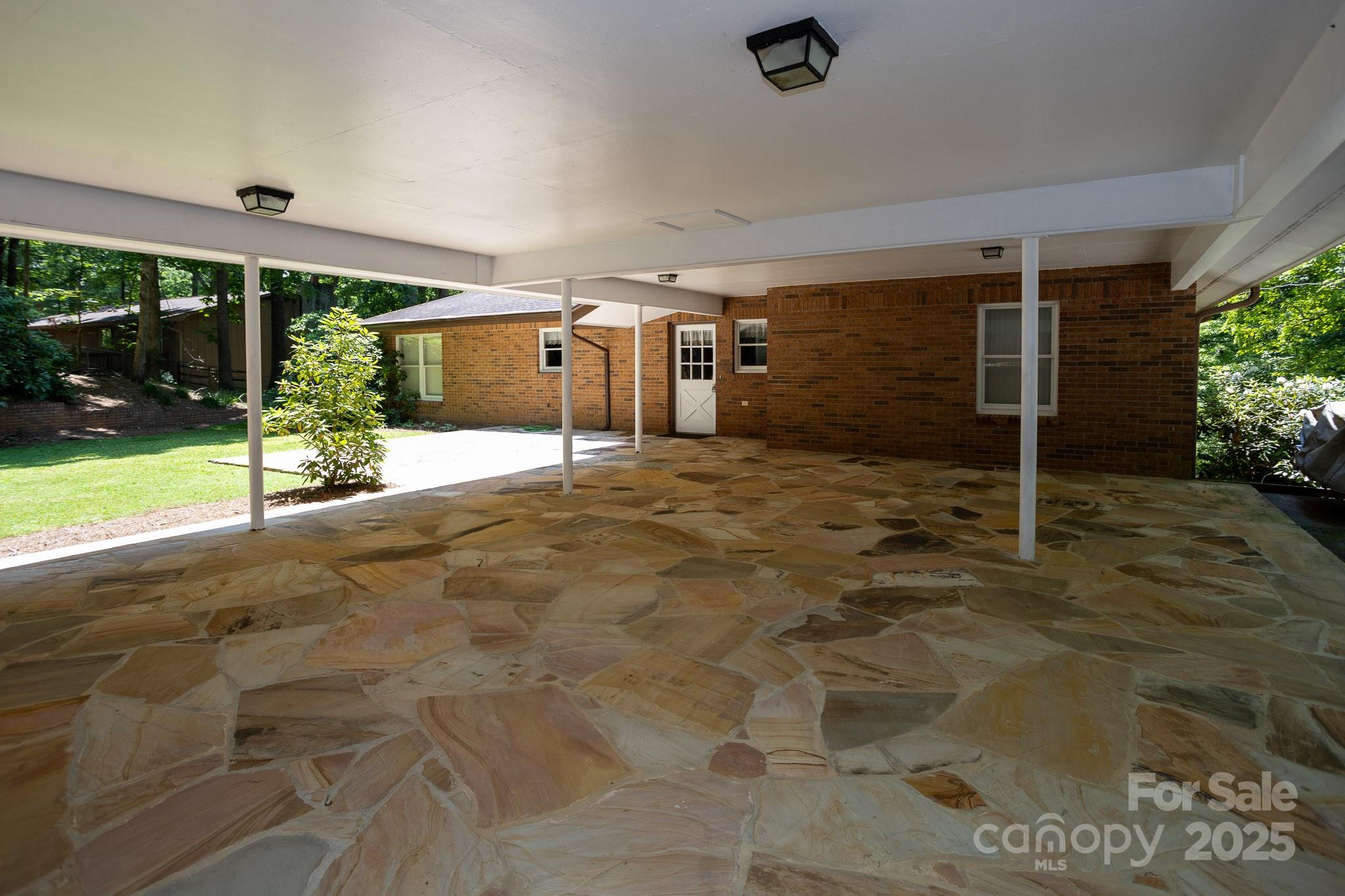 15 Cedar Trail