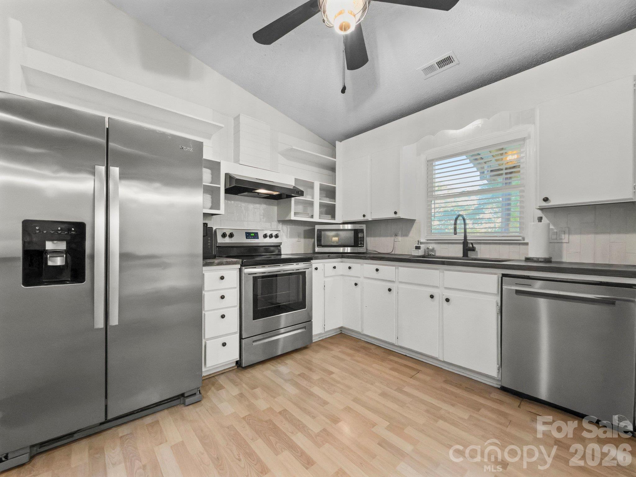 105 Brockway Drive