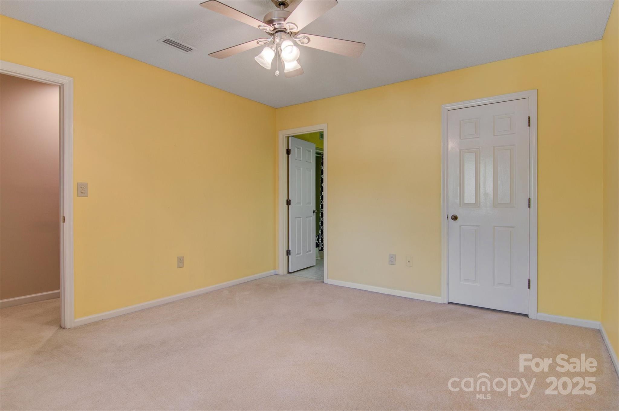 Huntington Woods Townhouses - Residential