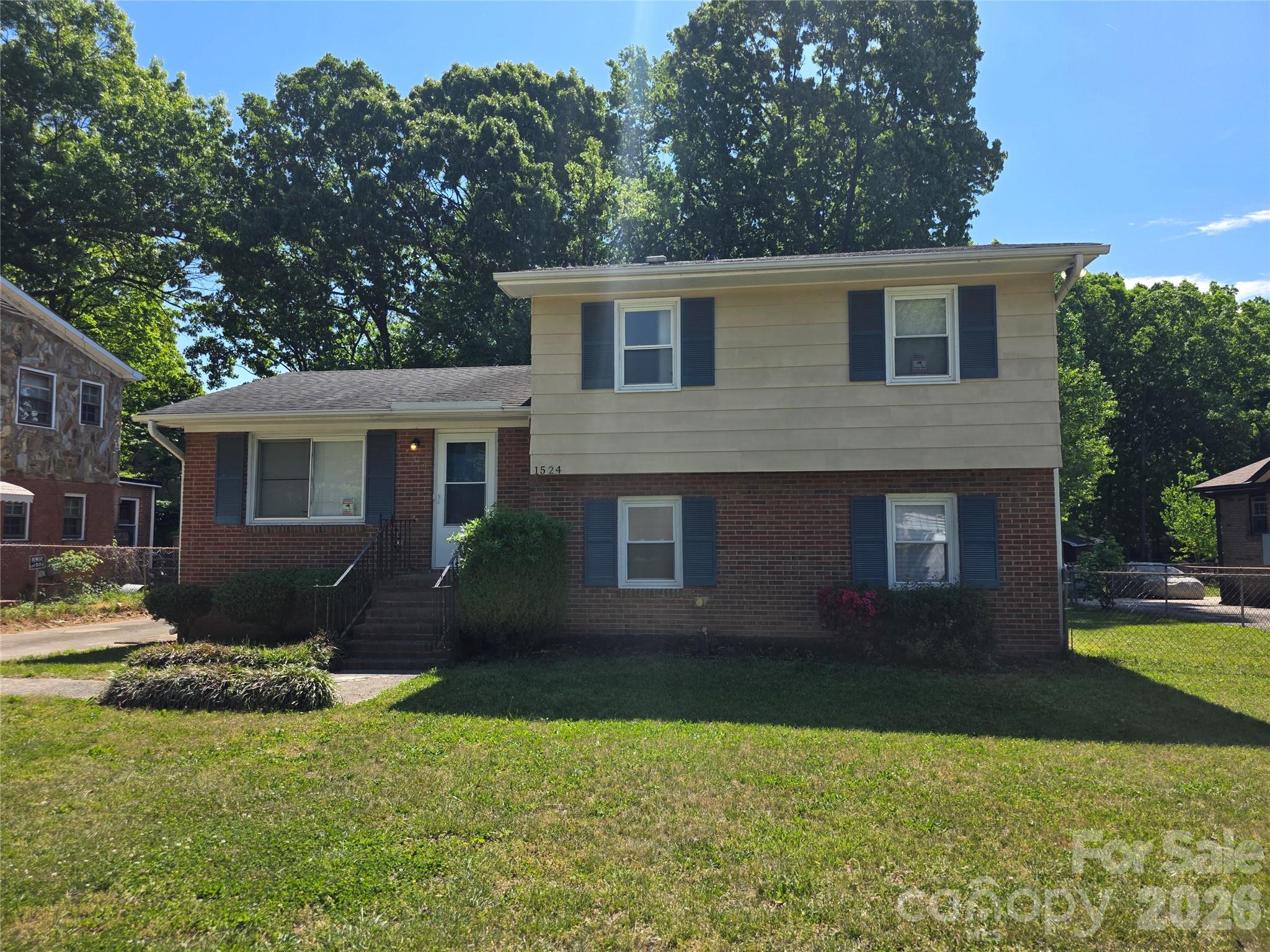 Virginia Manor - Residential