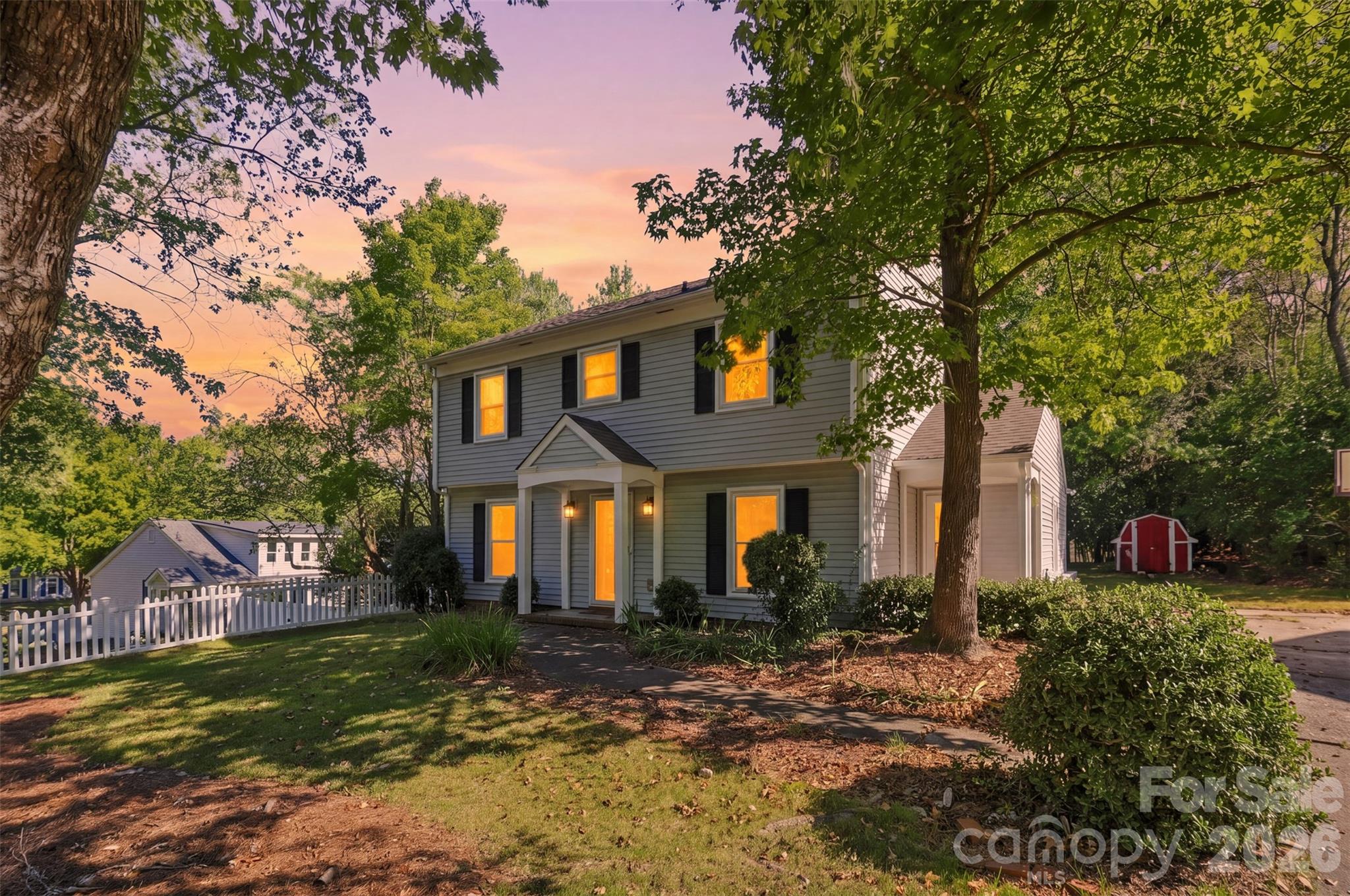 320 Sunnywood Lane