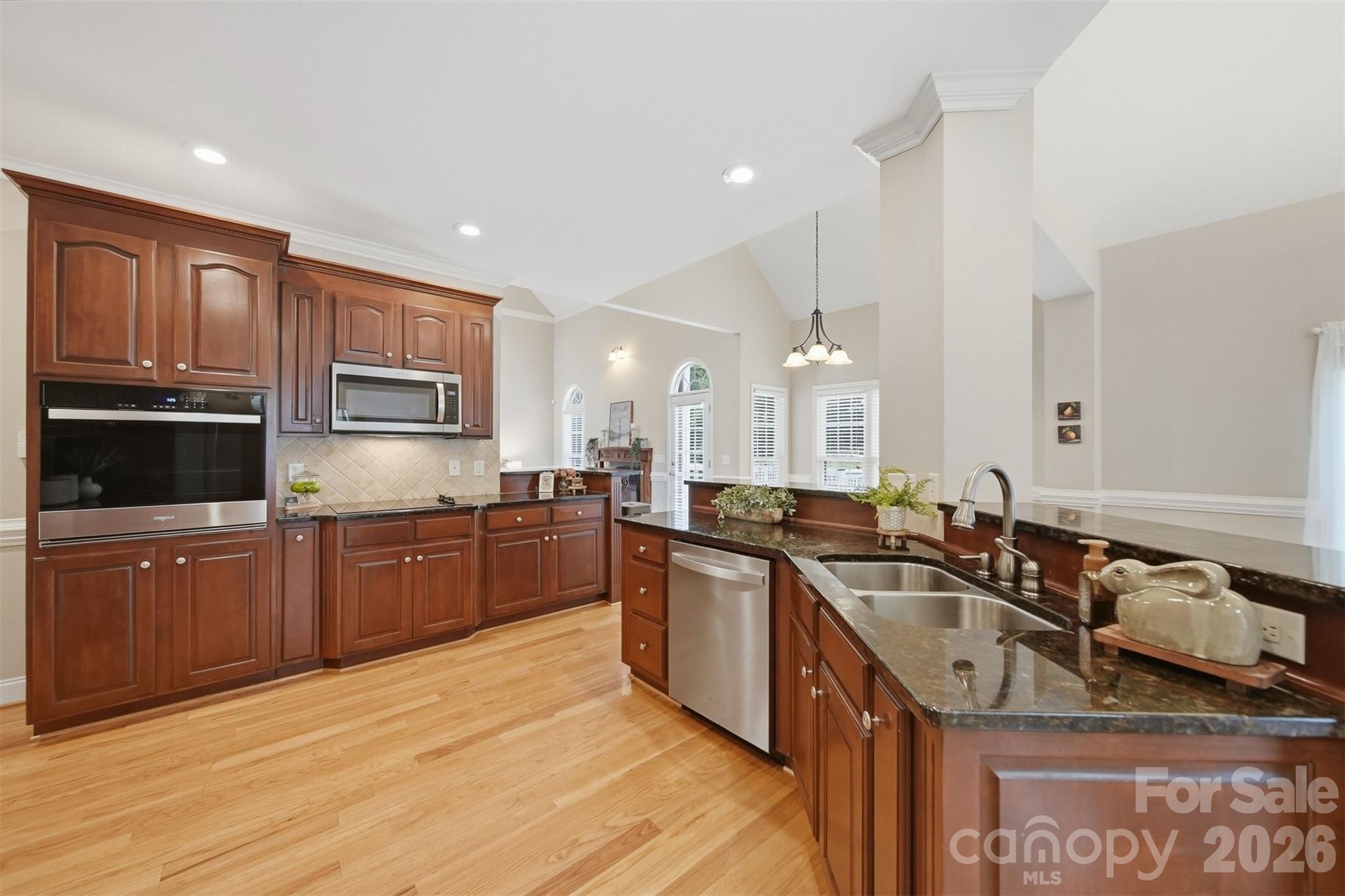 1110 Mayfield Circle NW