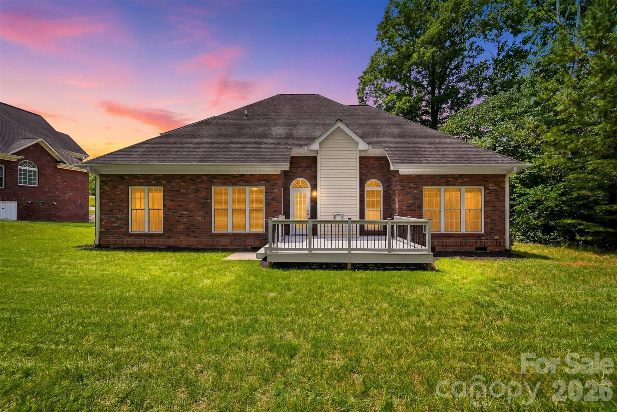 1110 Mayfield Circle NW
