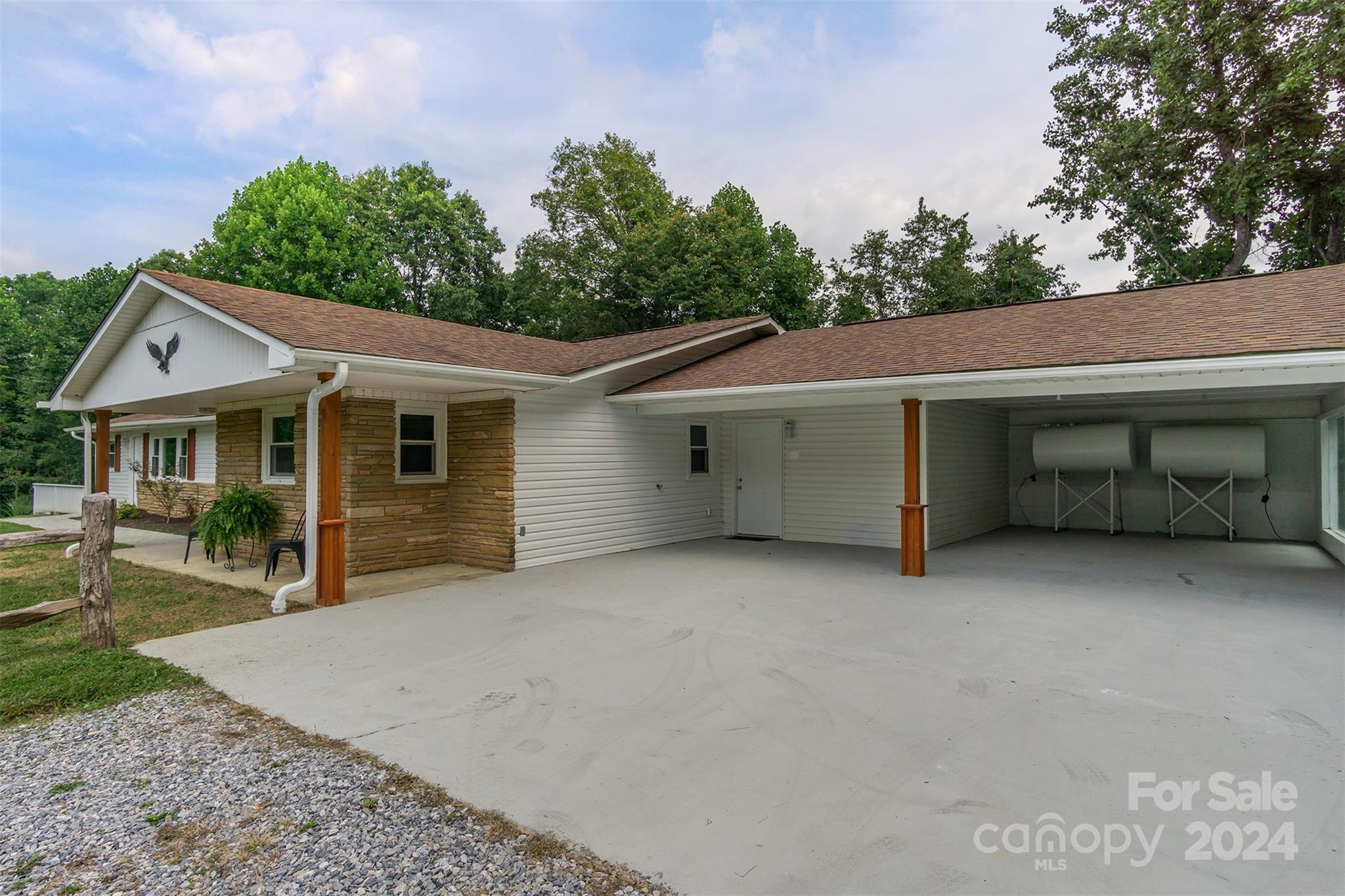 468 Deer Park Lake Road