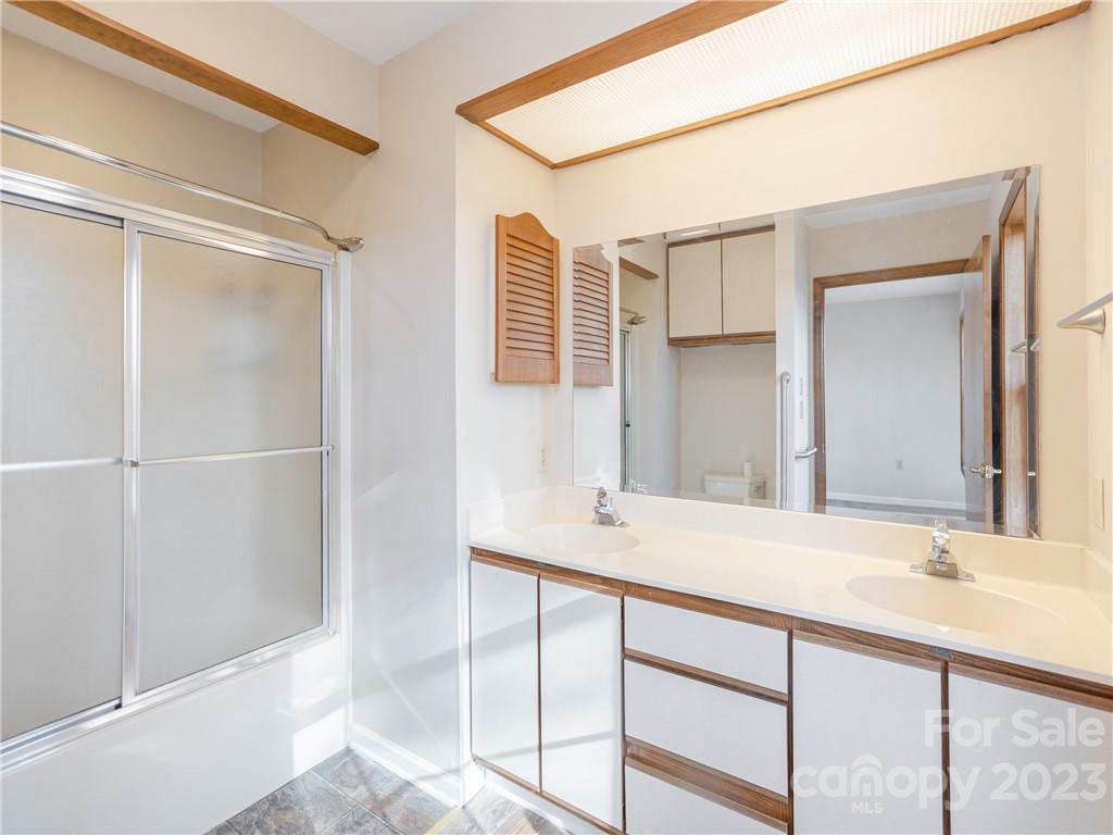 Laurel Park Place - Residential