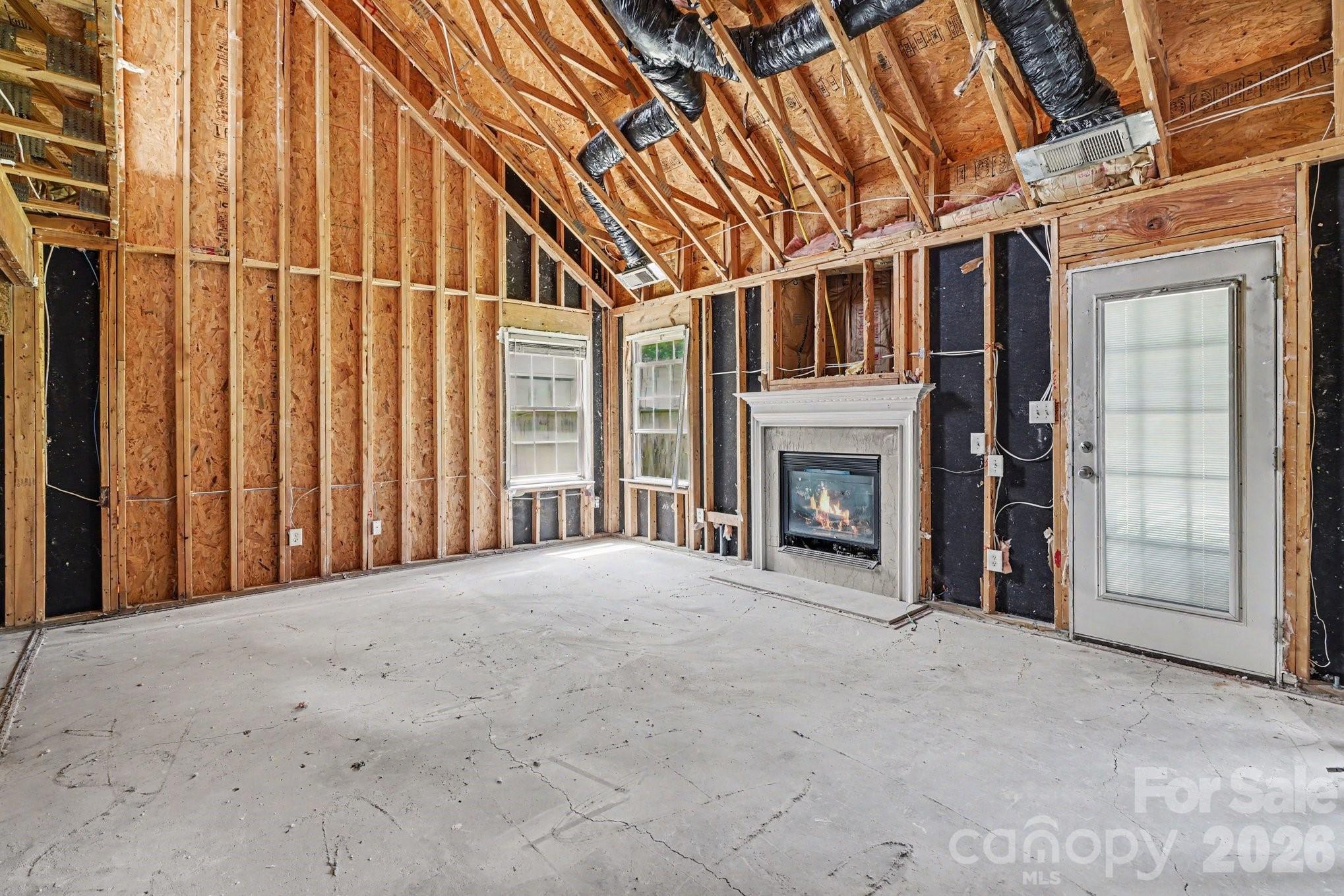 10411 Pickerel Lane