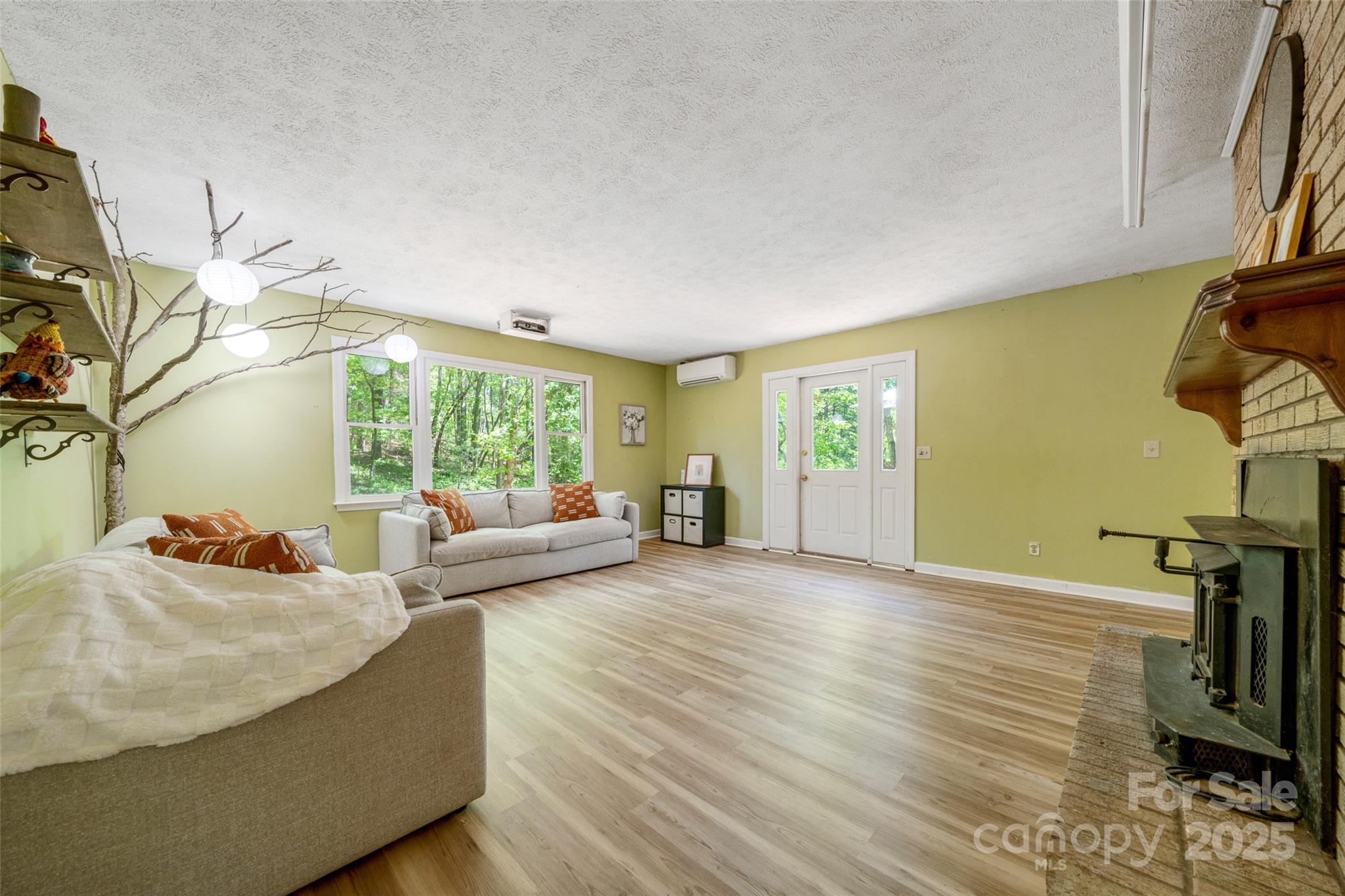 106 Gordon Drive