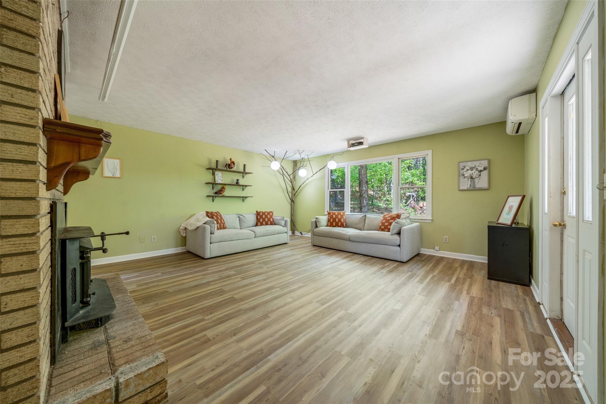 106 Gordon Drive