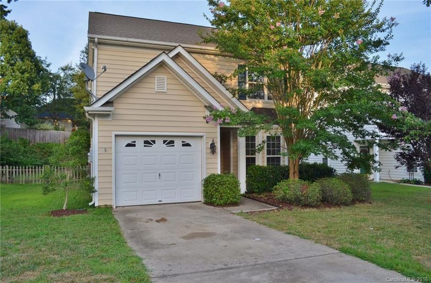 Completely renovated 3 bedroom home in Fort Mill. This home has new hardwoods, stone fireplace & granite countertops. Fort Mill Schools without Fort Mill taxes and under 190K! HURRY!!!