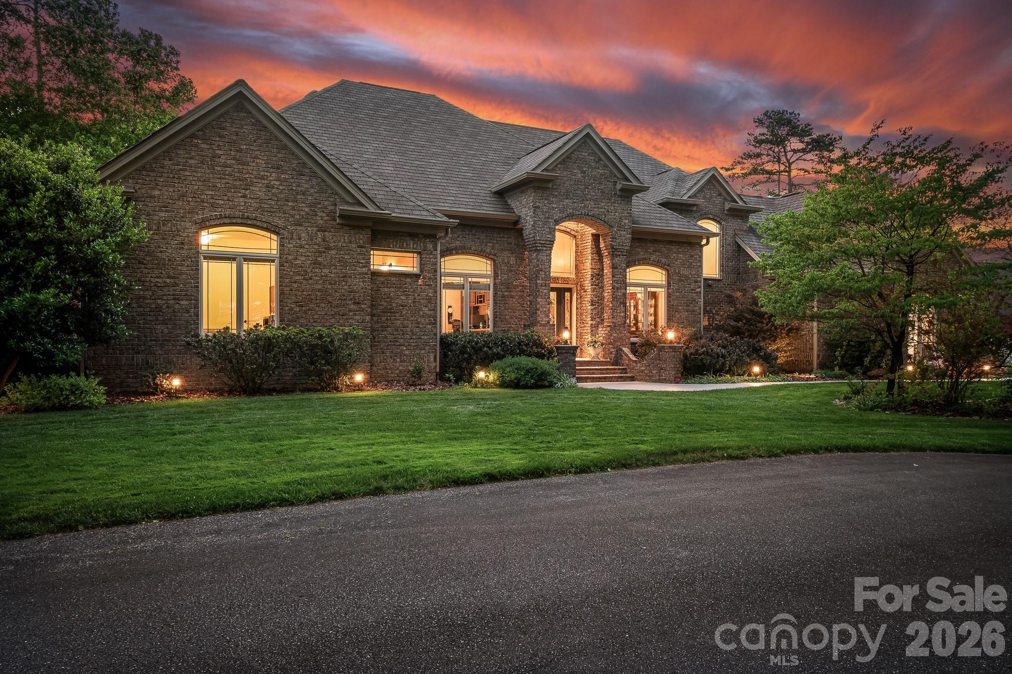 1395 Strawberry Lane