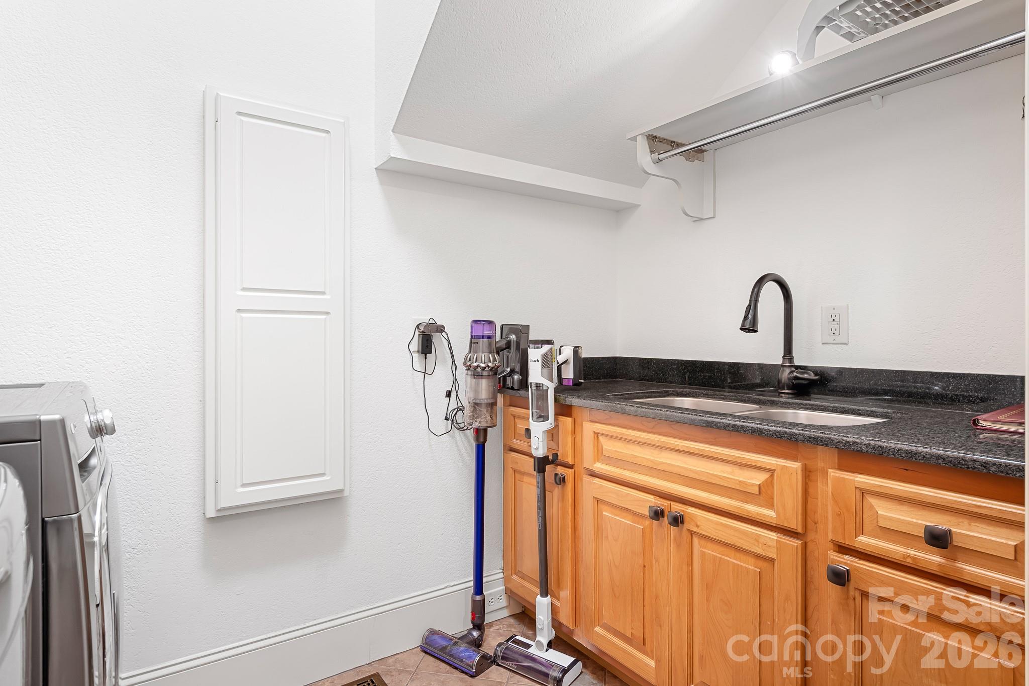 Nixon Heights - Residential