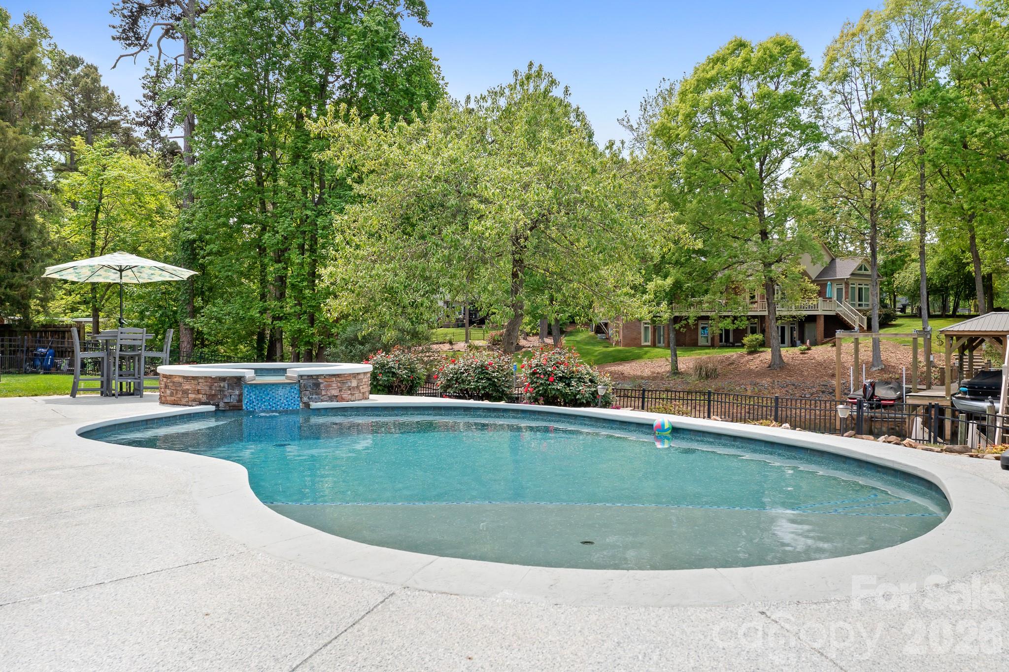 1395 Strawberry Lane