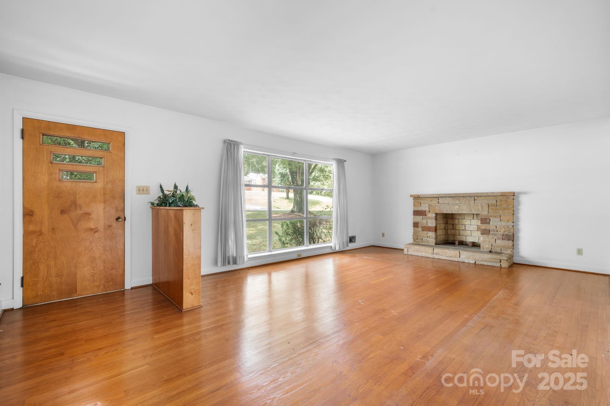 4955 Midway Sand Road