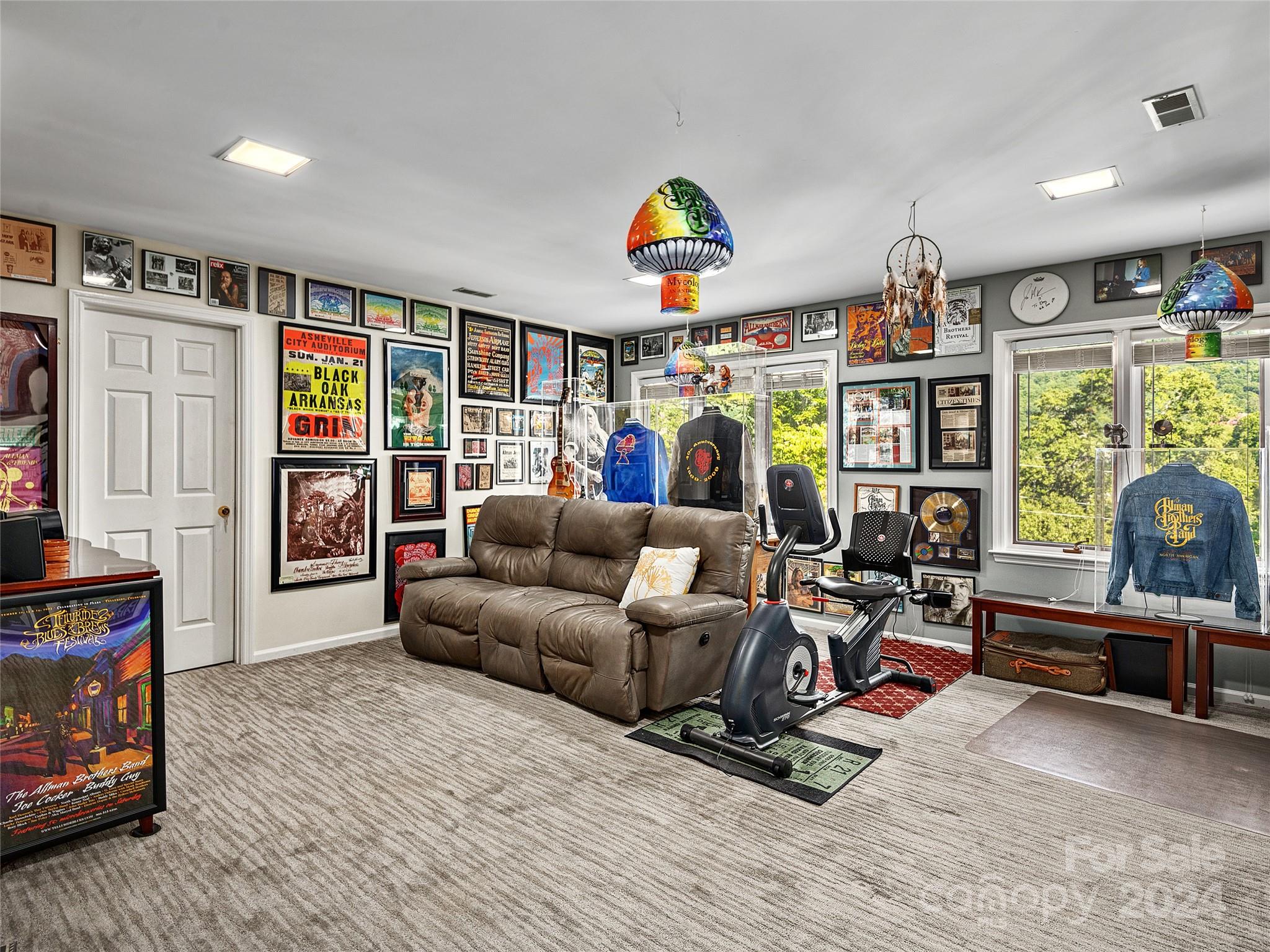 Kimberly Knoll - Residential