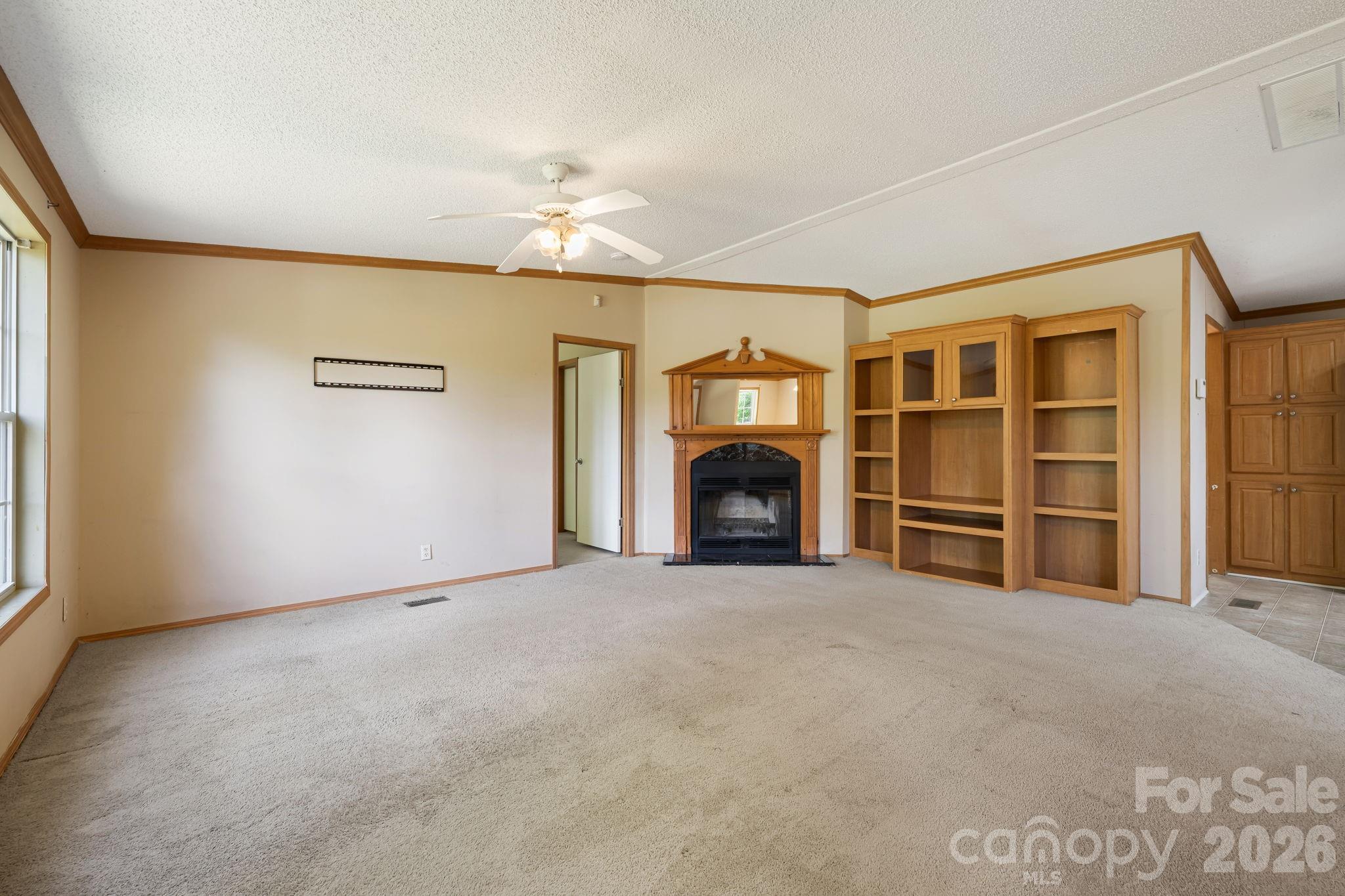 142 Josiah Lane