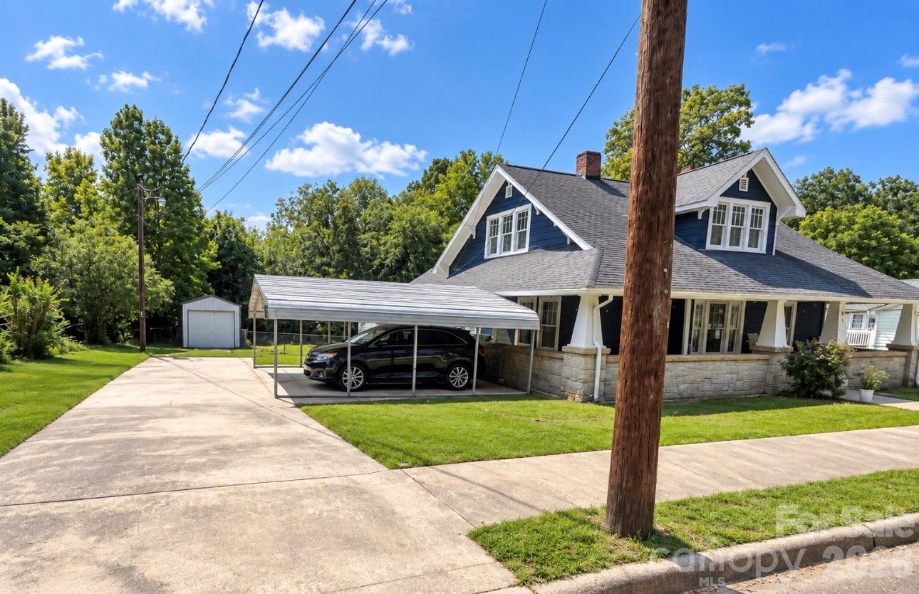 108 Oak Street Street