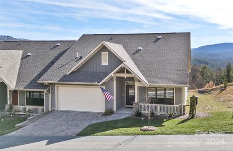 A home in Hendersonville