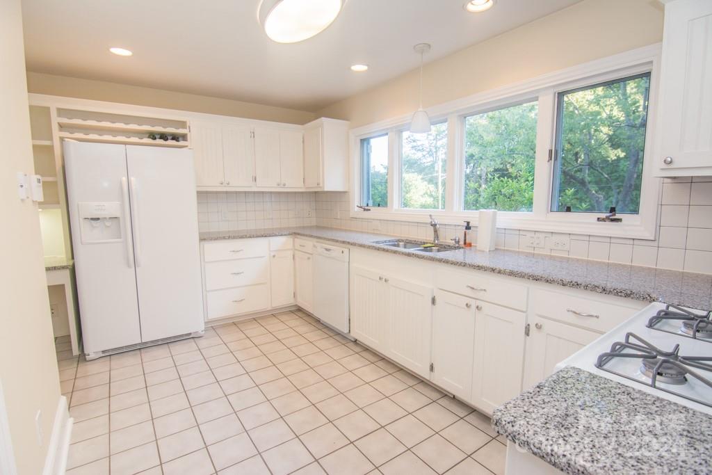 Lansdowne - Residential Lease