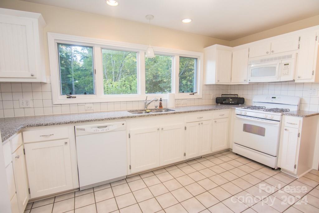 Lansdowne - Residential Lease