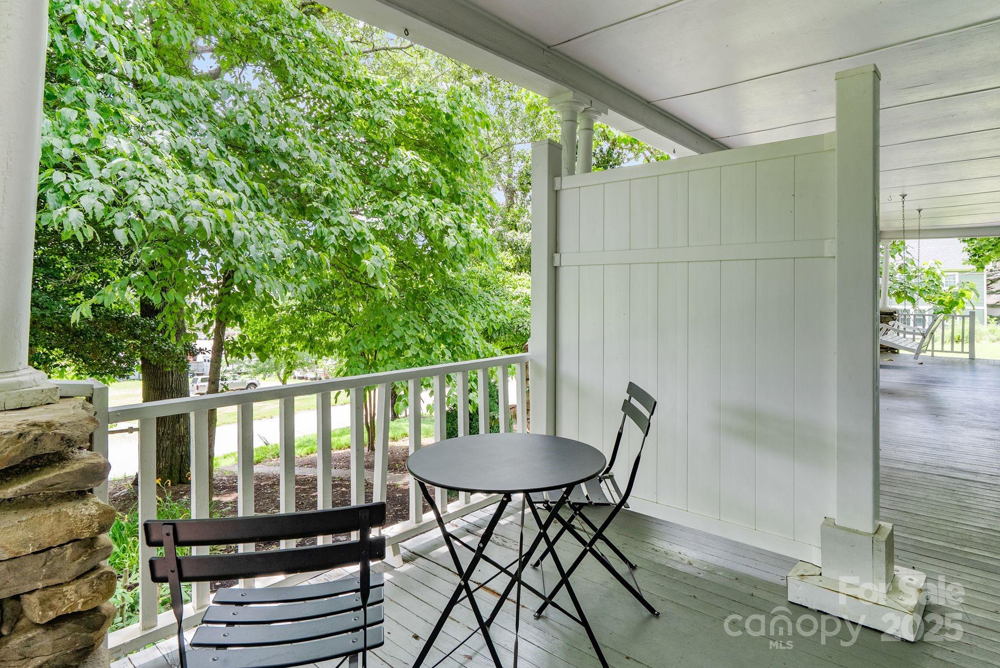 33 Vance Avenue