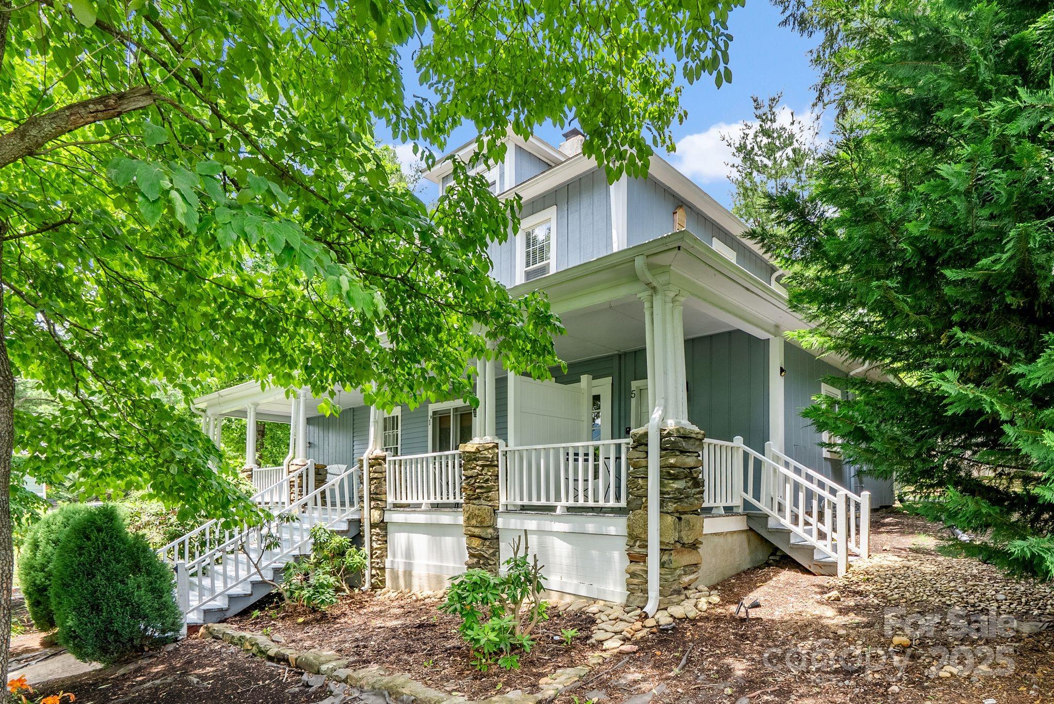 33 Vance Avenue