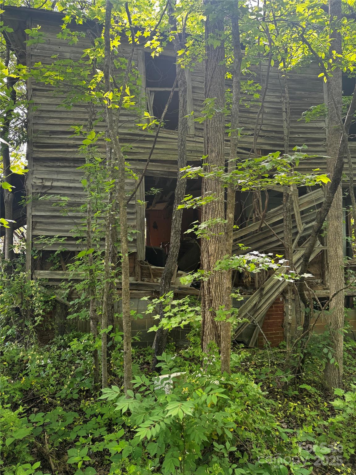 512 River Hill Road