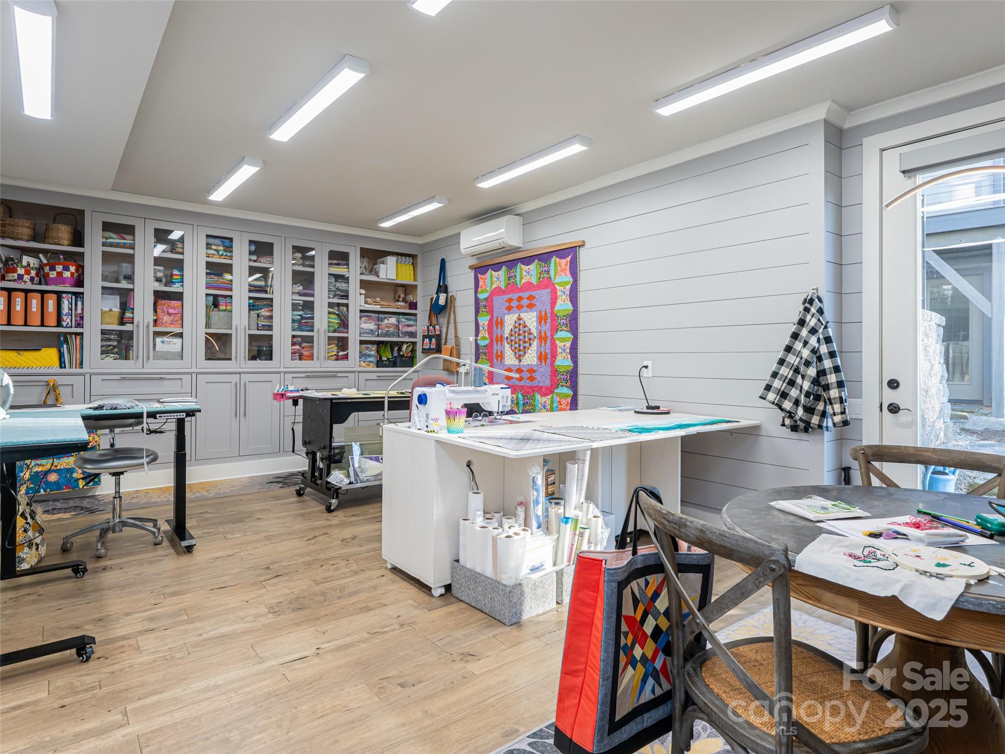 Ventana - Residential