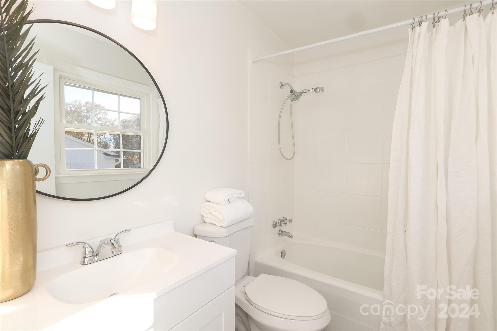 Queens Grant - Residential