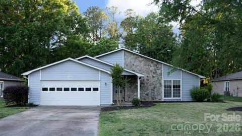 Photo of 11021 Fox Mill Lane, Charlotte, NC 28277 (MLS # 4374907)