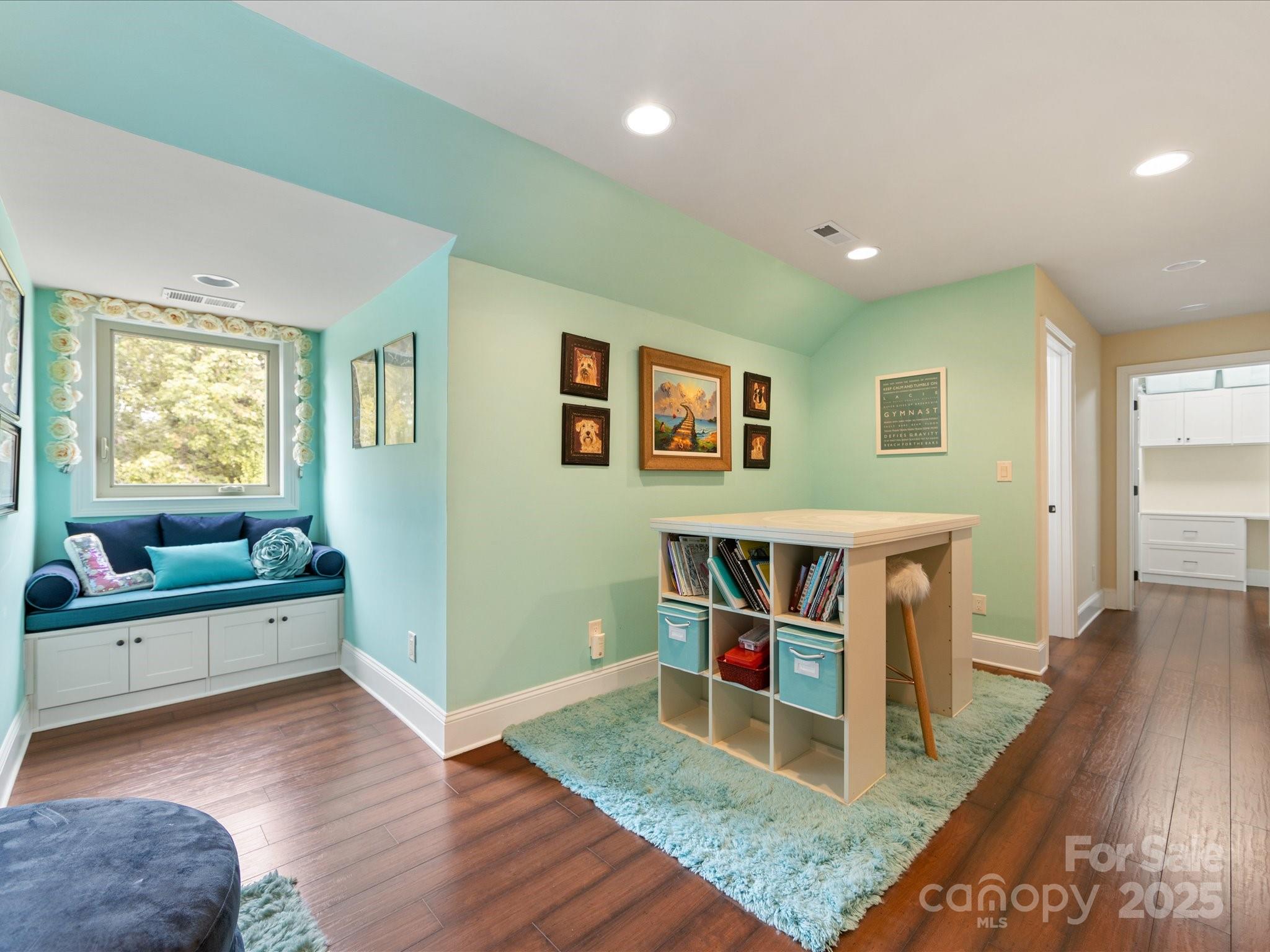 Enclave - Residential