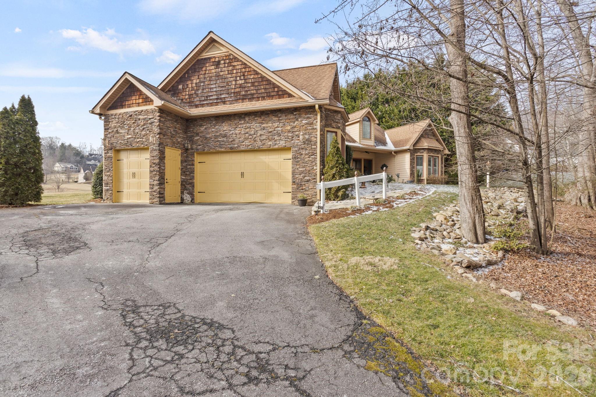 628 Vista Falls Road