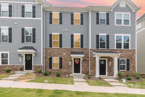 Townhouse in Stallings NC 3307 Timber Mill Drive.jpg