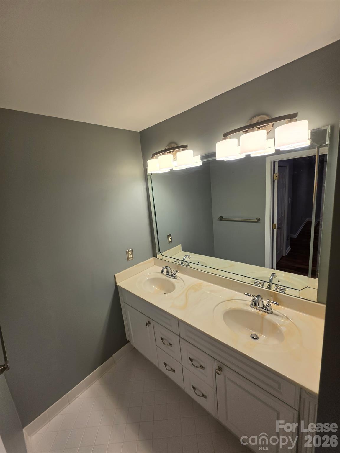 Mariner Villas - Residential Lease