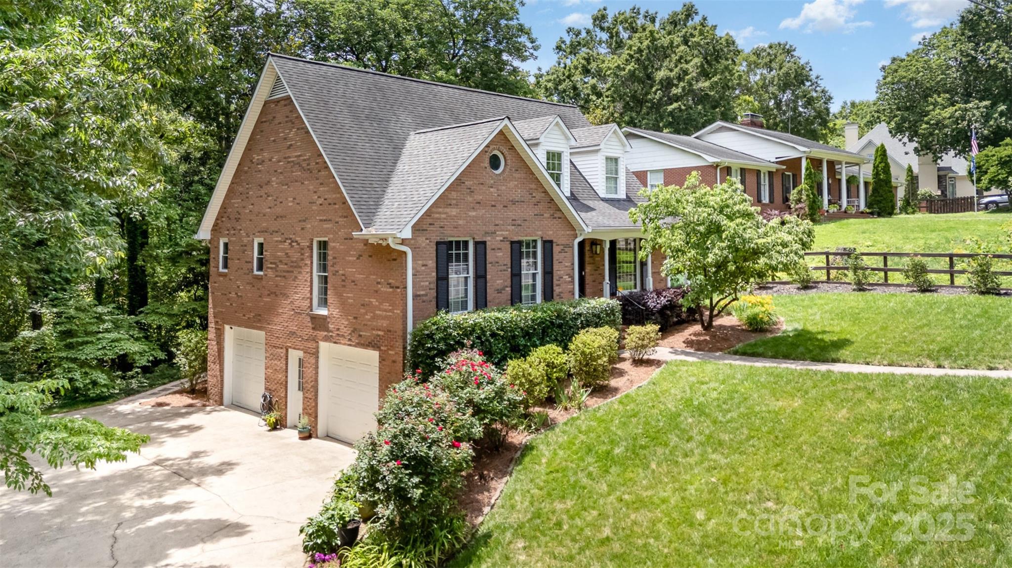 139 Palaside Drive NE