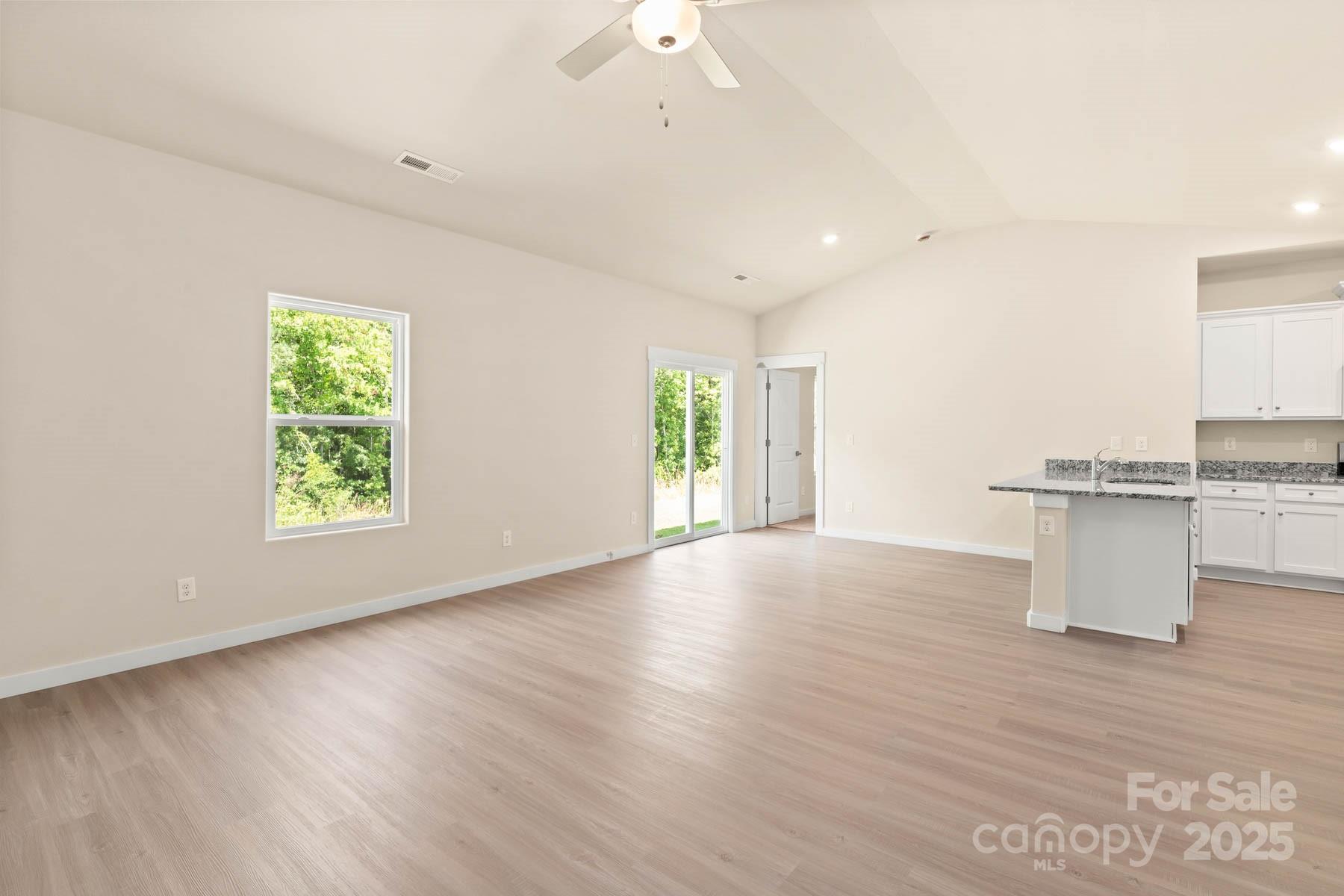 1528 Doran Terrace