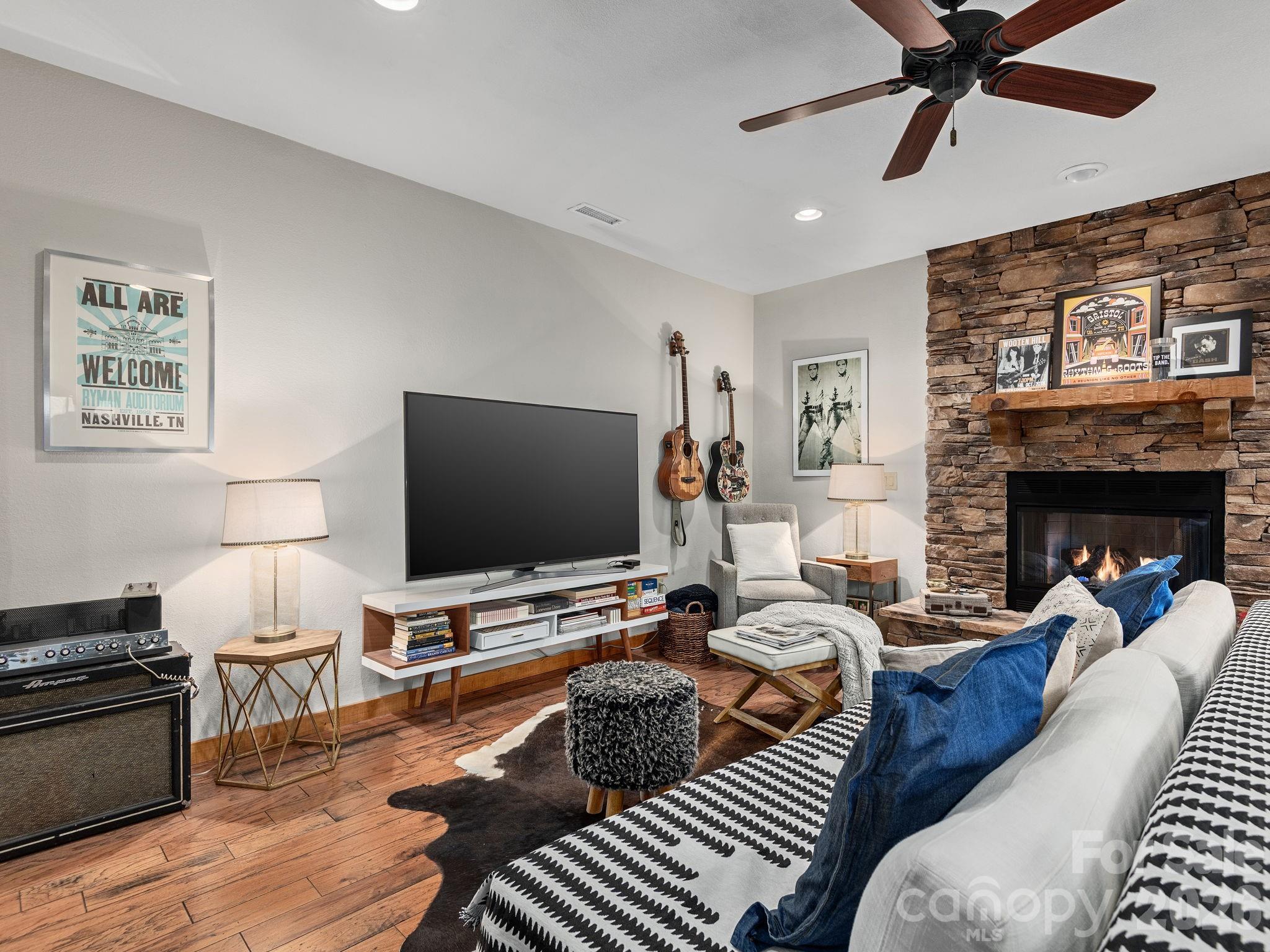 Mountain Air - Residential