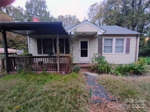 1116 W Davidson Avenue Gastonia NC 28052