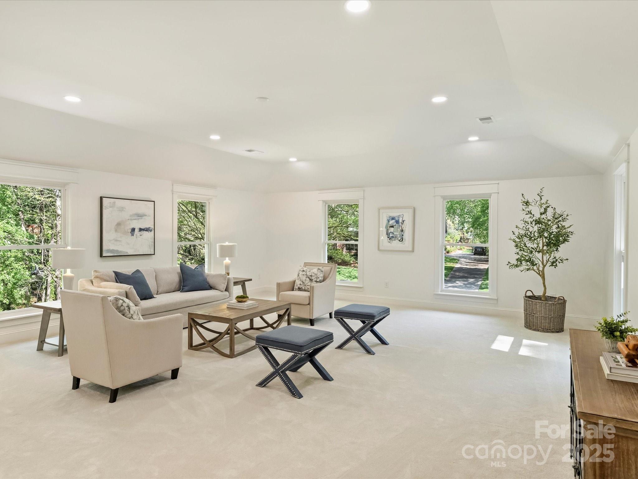 Huntcliffe - Residential