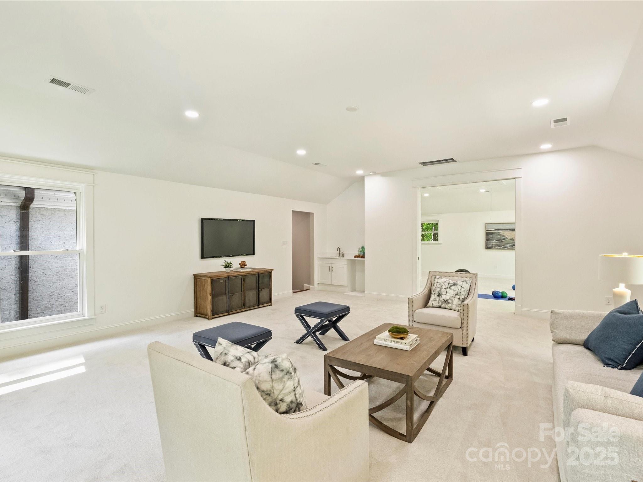 Huntcliffe - Residential