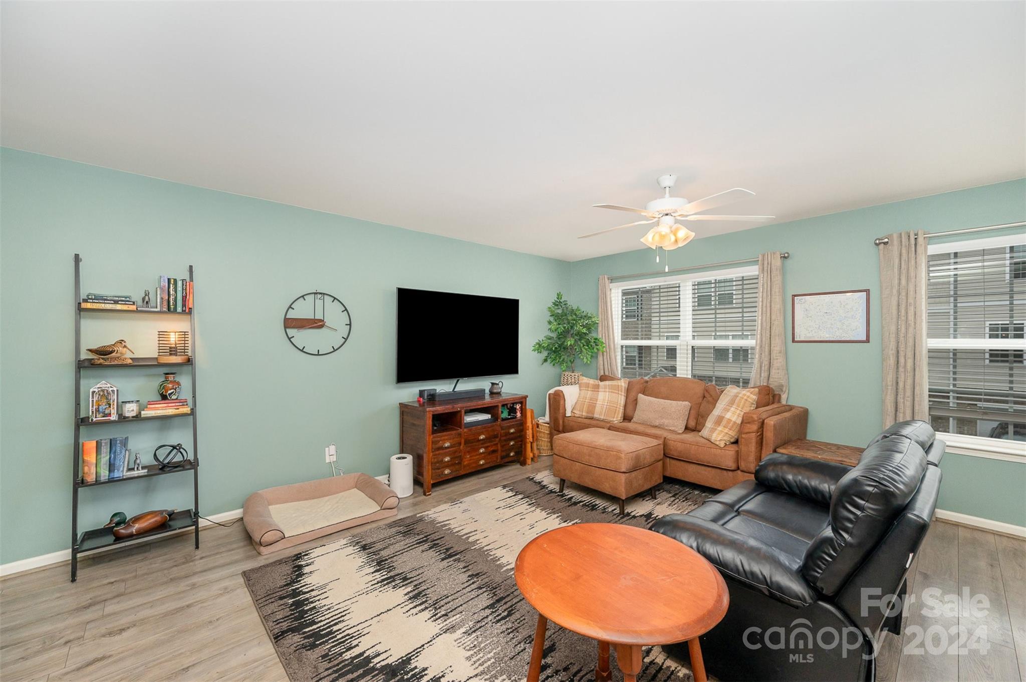 Riverfront - Residential