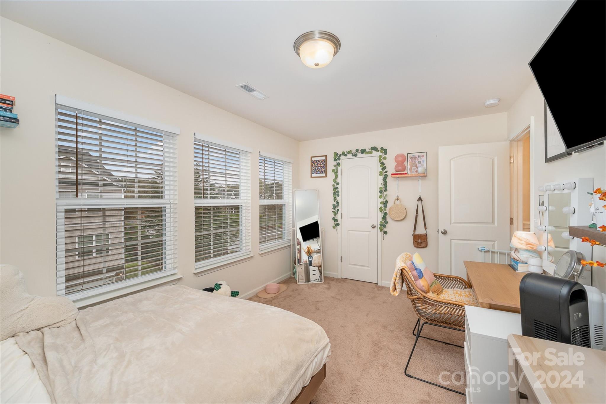 Riverfront - Residential