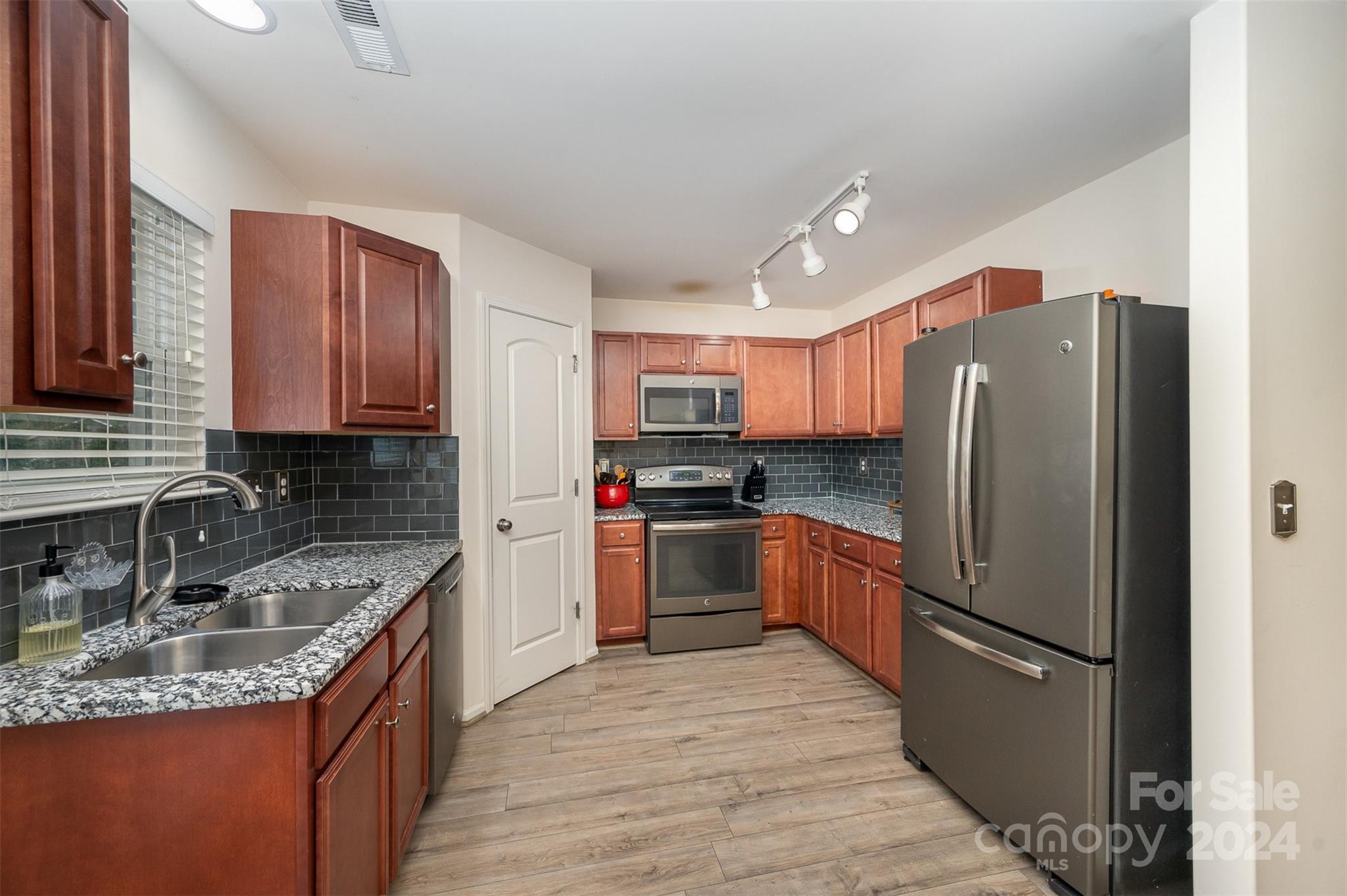 Riverfront - Residential