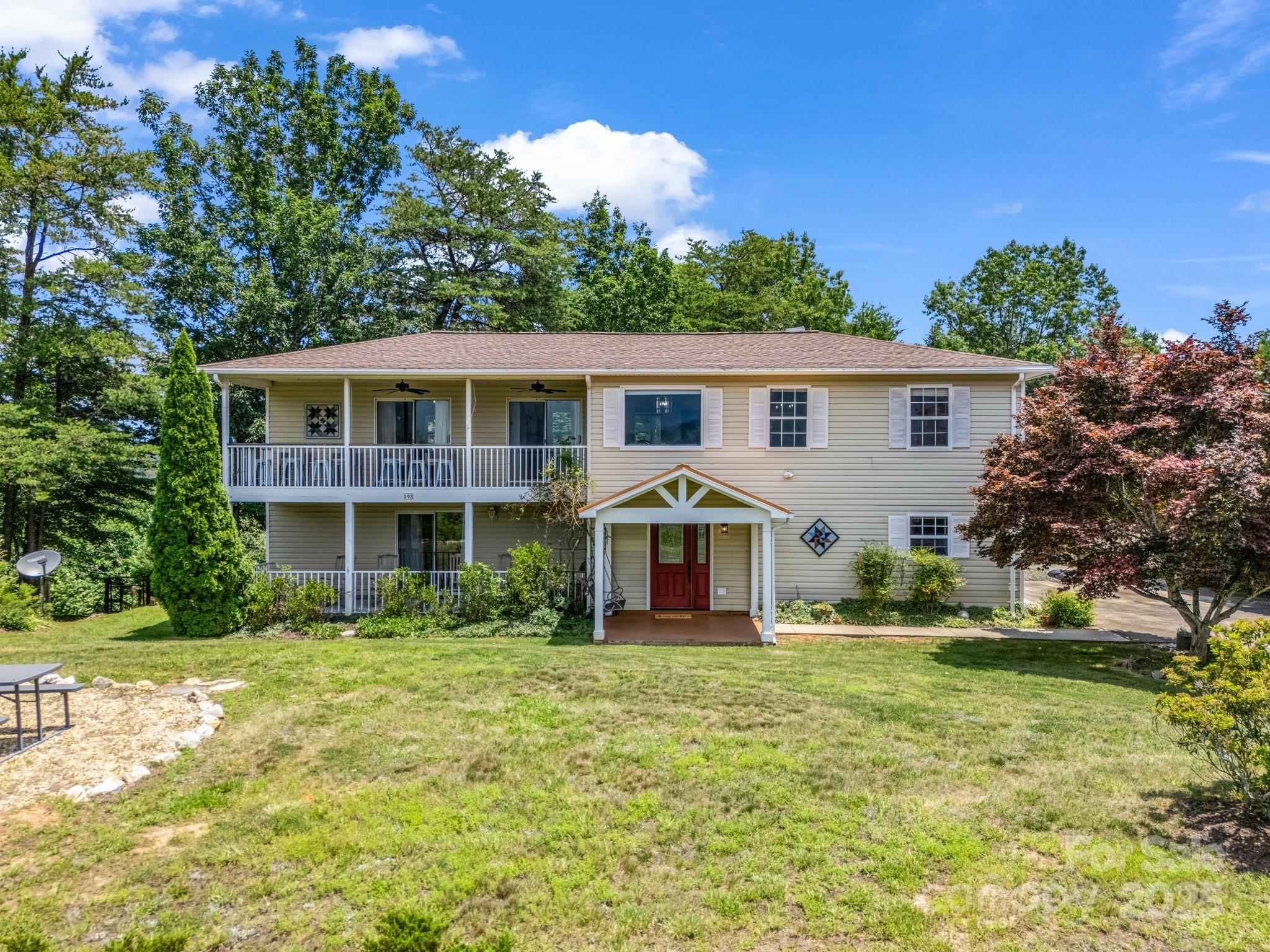 198 Sugarbush Point