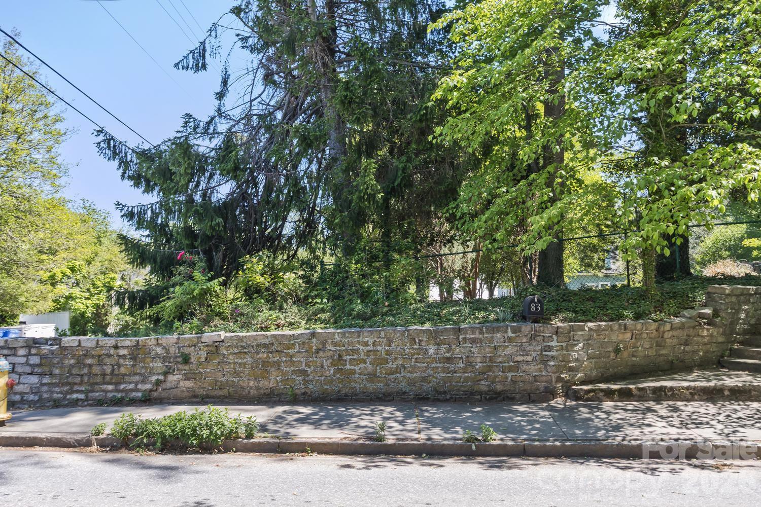 87 Hillside Street