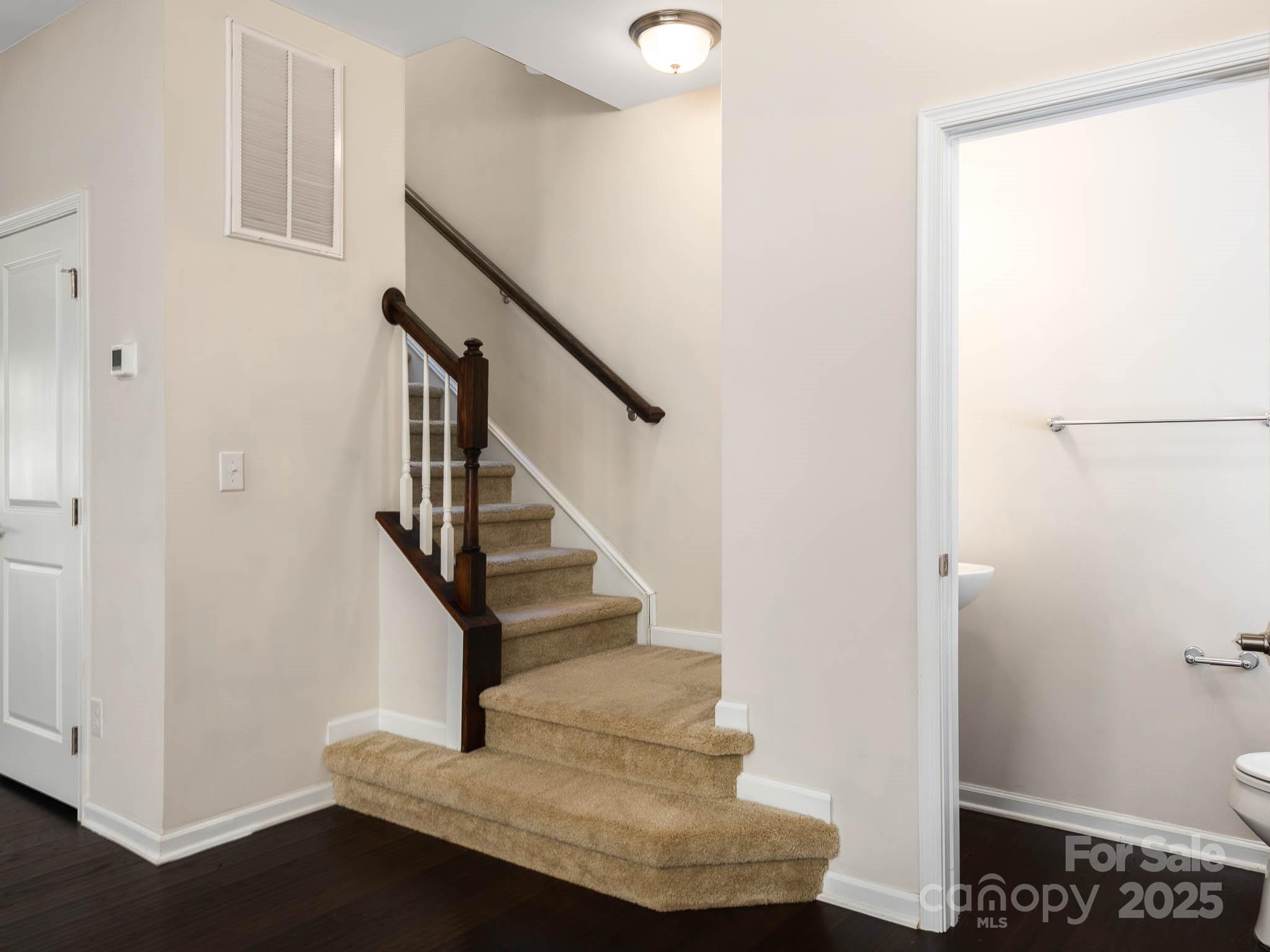 2448 Mariners Cove Lane