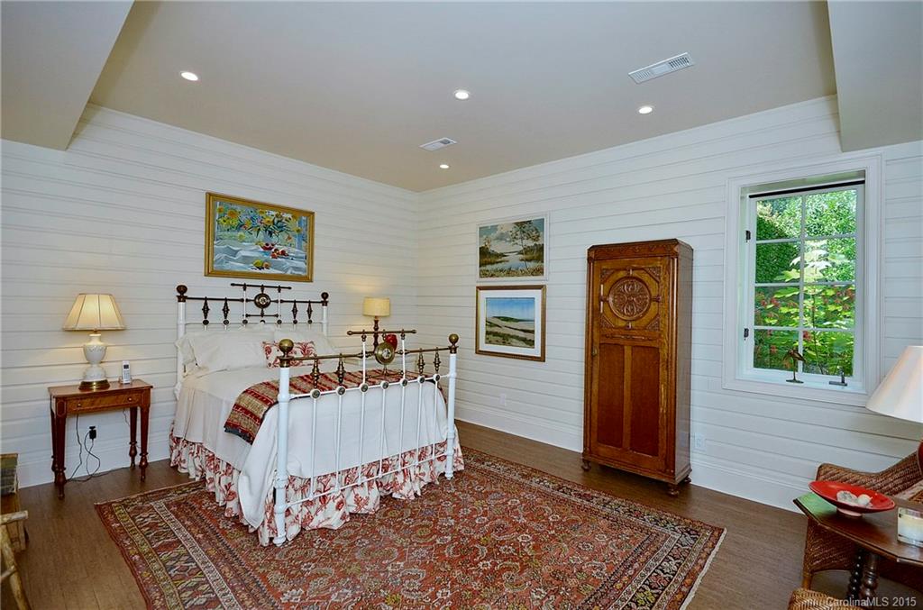 The Cliffs at Walnut Cove - Residential