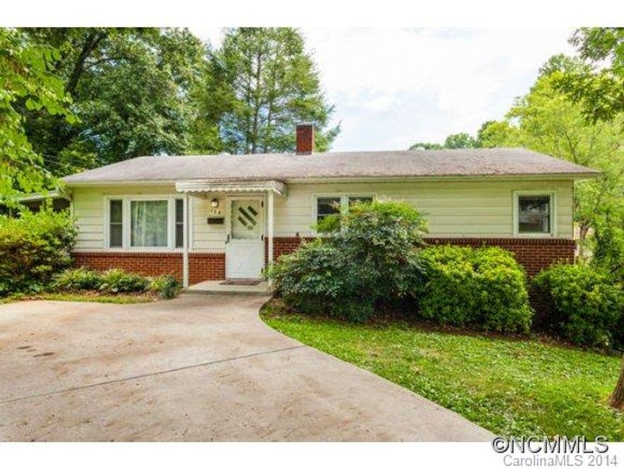 GREAT PRICE, GREAT LOCATION, ESTATE SALE CORNER LOT. WEST ASHEVILLE HOUSE WITH A LOT OF CHARM. OIL TANK AND SURROUNDING DIRT HAVE BEEN REMOVED PER ENVIRONMENTAL STUDY. CONTACT LIST AGENT FOR FURTHER INFO. ON THIS.