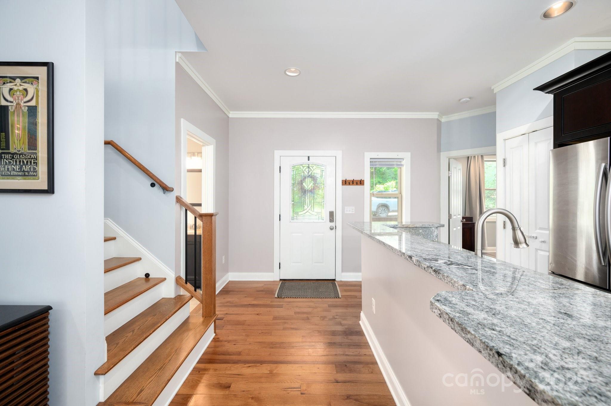 20 Central Avenue W